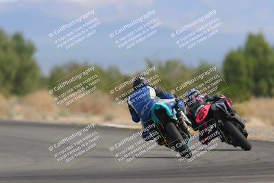 media/Oct-30-2022-CVMA (Sun) [[fb421c3cec]]/Race 6 500 Supersport-350 Supersport/